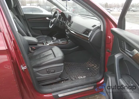 2018 Audi Q5 2.0T Premium/2.0T Tech Premium z USA, uszkodzony, nr VIN WA1BNAFY5J2238309